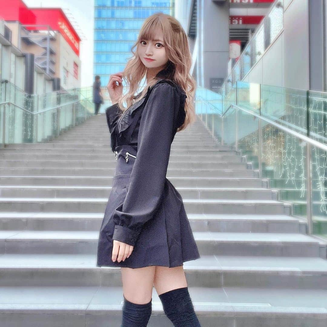 眞白ありすさんのインスタグラム写真 - (眞白ありすInstagram)「黒  