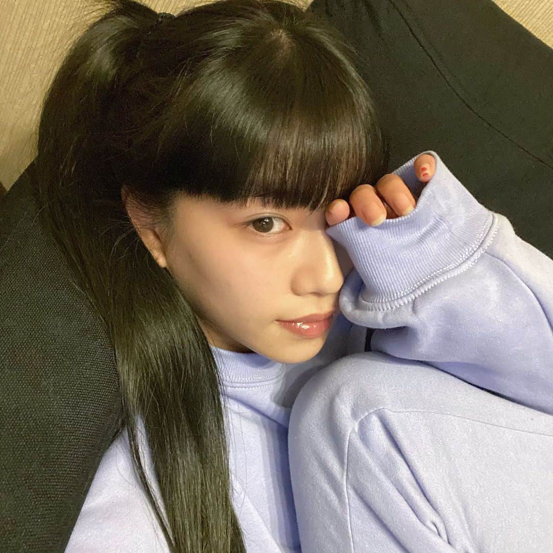 Hinaさんのインスタグラム写真 - (HinaInstagram)「ㅤㅤㅤㅤㅤㅤㅤㅤㅤㅤㅤㅤㅤ  久しぶりのノーメイク投稿☁️ 最近お肌の調子が落ち着いてきたので 次のステップ、美白を目指して ONE BY KOSE メラノショット ホワイトDでケアしています☁️ ㅤㅤㅤㅤㅤㅤㅤㅤㅤㅤㅤㅤㅤ シミの元を無色化してくれる薬用美白美容液で、 続けることが大事みたいなので 焼けやすい私も美白目指してケア頑張ります🥺☁️ ストーリーにも載せてるのでチェックしてみてね🌈🌈  #onebykose #メラノショットホワイトD #美白美容液 #okb_partner」2月18日 21時22分 - hina_faky