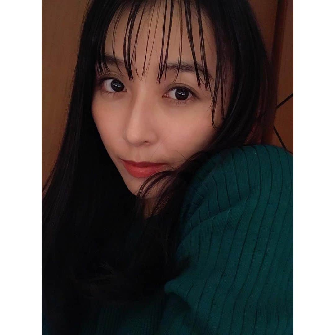 渡辺未優さんのインスタグラム写真 - (渡辺未優Instagram)「. うっすら前髪あらわる。  香港にいてもカットは日本人頼り🤲🏻 .」2月18日 21時31分 - _miyu.w_