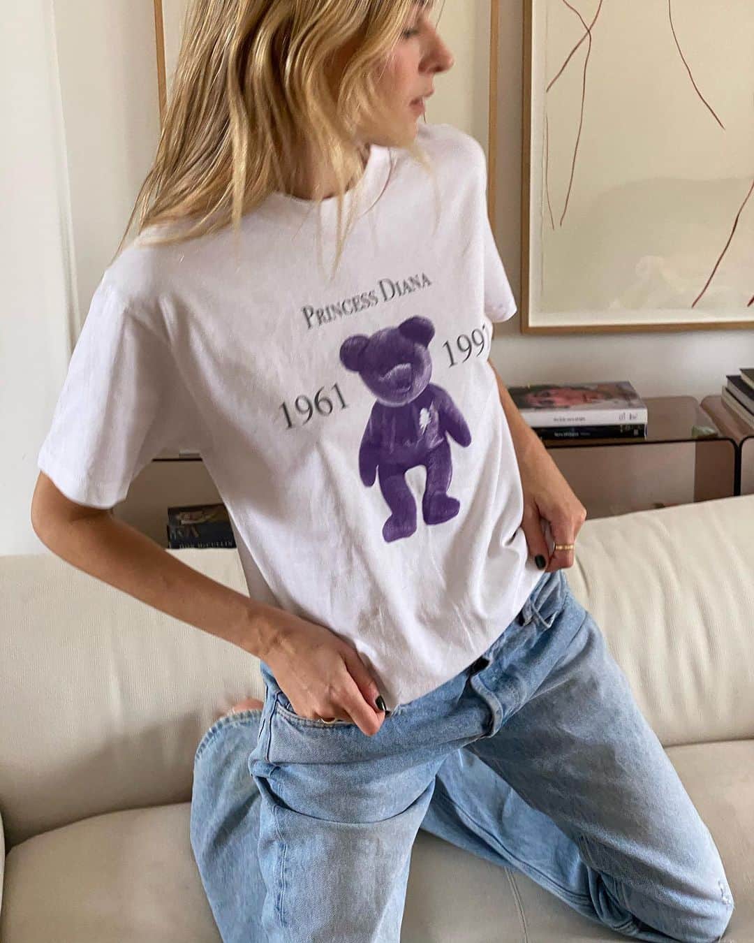 Camille Charriereさんのインスタグラム写真 - (Camille CharriereInstagram)「Royally chuffed with my new T」2月18日 22時04分 - camillecharriere