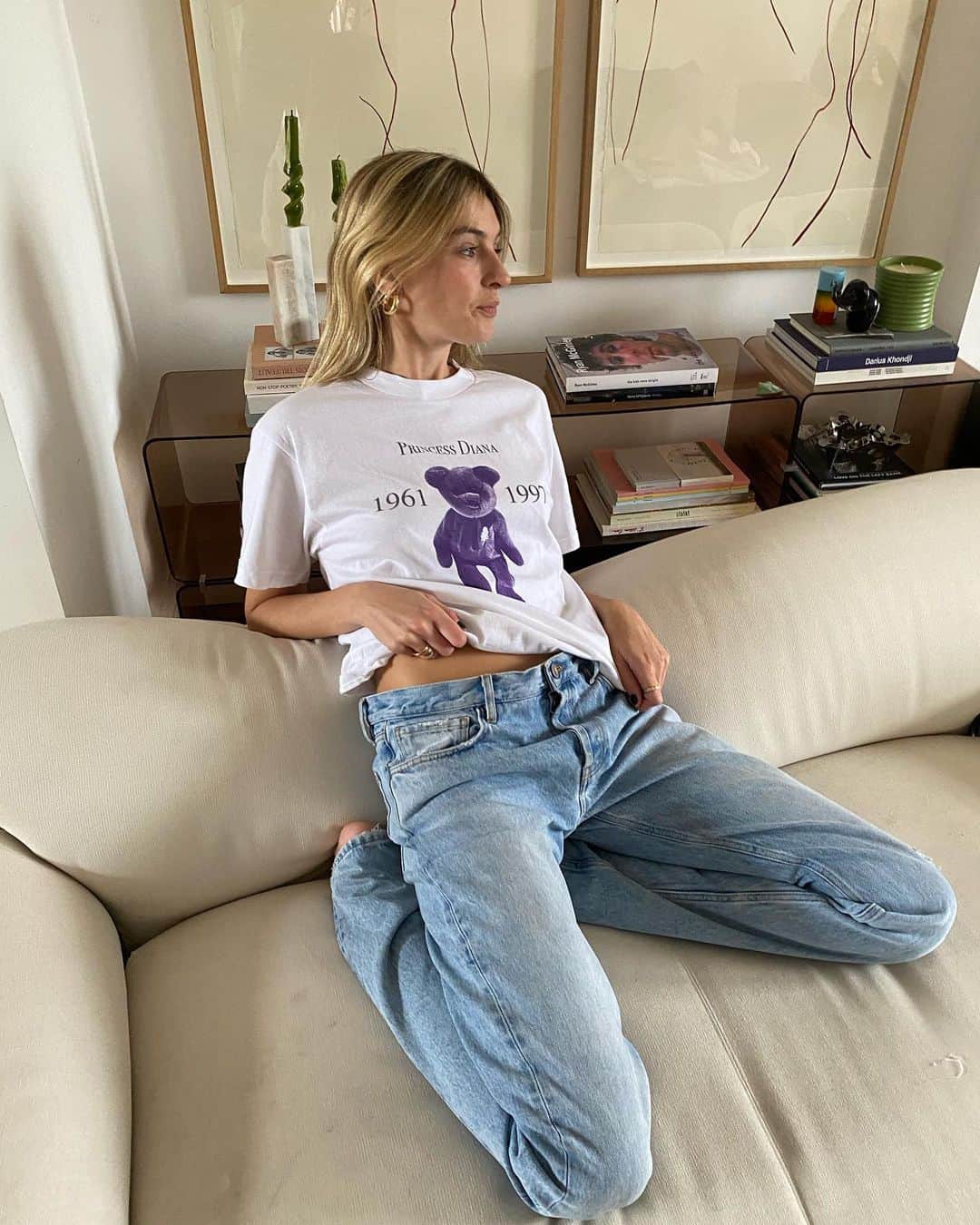 Camille Charriereさんのインスタグラム写真 - (Camille CharriereInstagram)「Royally chuffed with my new T」2月18日 22時04分 - camillecharriere