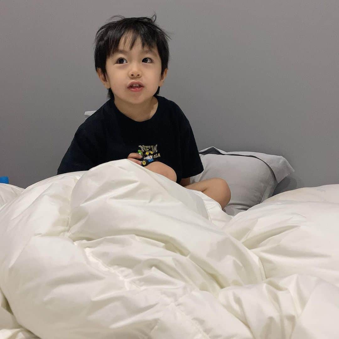 アレクサンダーのインスタグラム：「おはよう❤️ って😊」