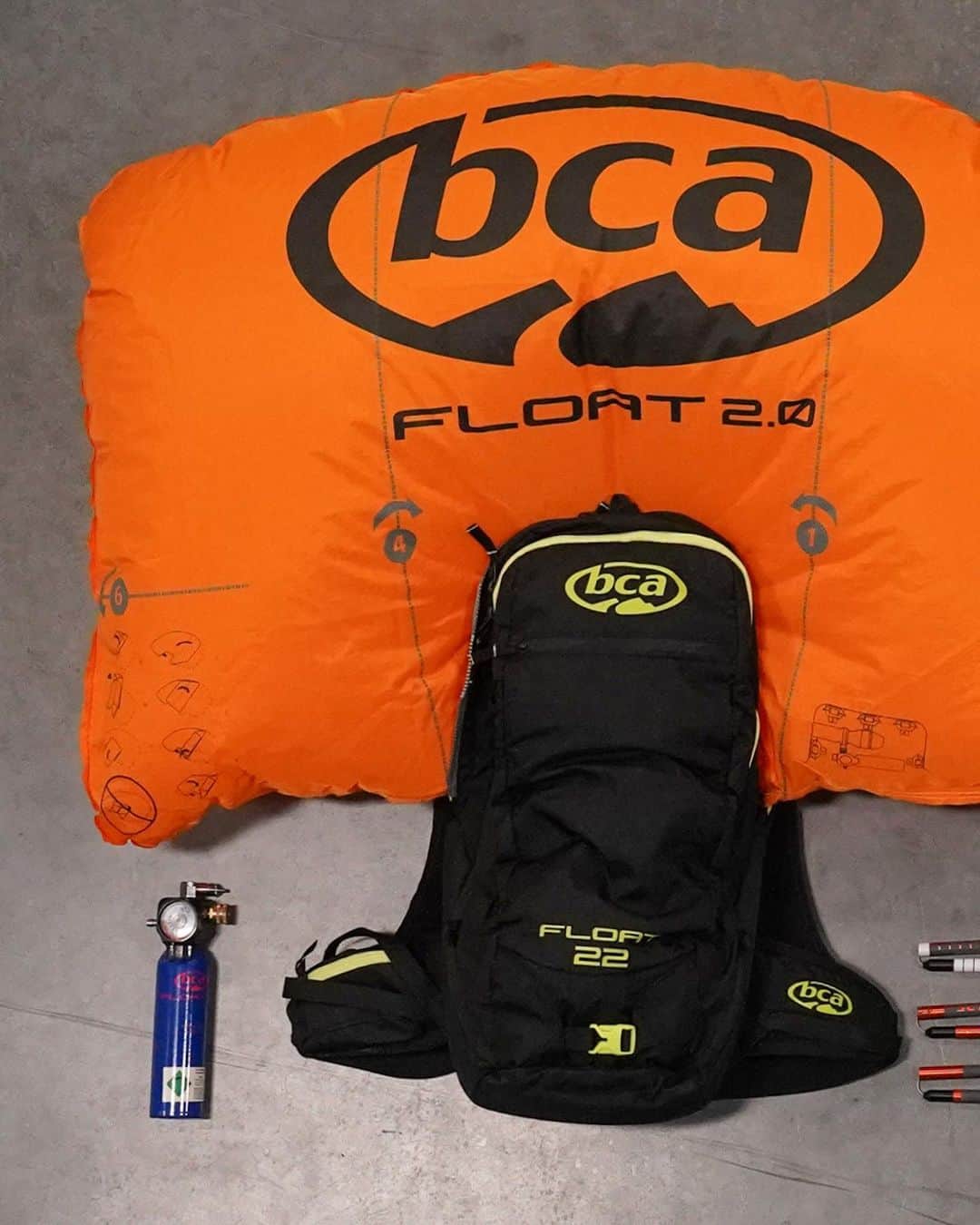ケン・ブロックのインスタグラム：「This BCA (@BackcountryAccess) backpack is one of the most important things for my safety when snowmobiling (or snowboarding) in the backcountry. It can literally save my life with that inflatable airbag (the rider triggers it with a pull on the shoulder strap). It also carries my two-way radio, sat phone, probe and spare shovel, plus my spare gear like extra gloves/goggles/beanie/balaclava/snacks. This thing is an absolute necessity for backcountry safety! #ridesmart #BCA」