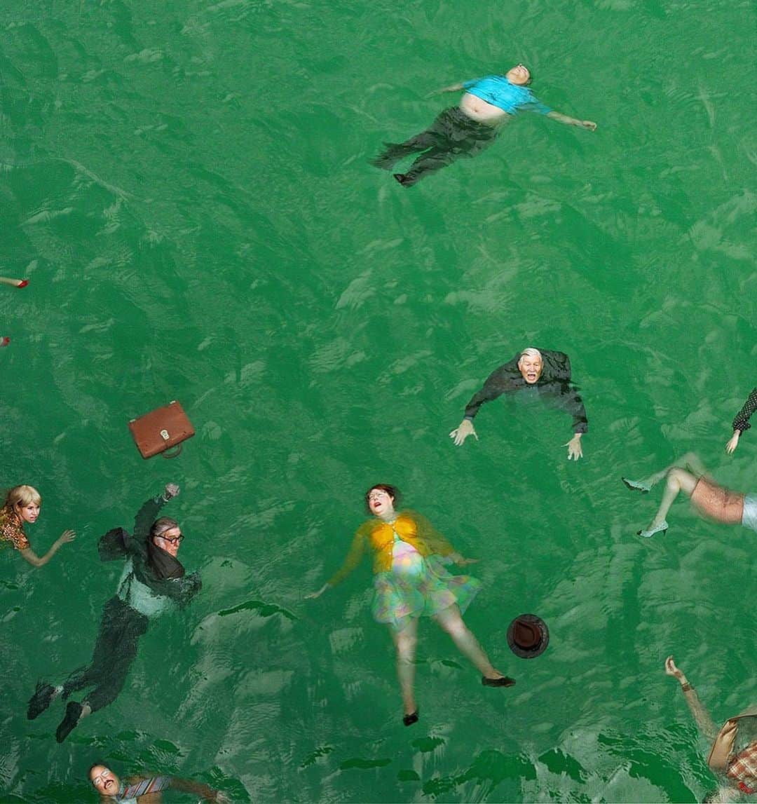 アレックス・プラガーのインスタグラム：「3:14 PM, PACIFIC OCEAN, 2012 (swipe for details)」