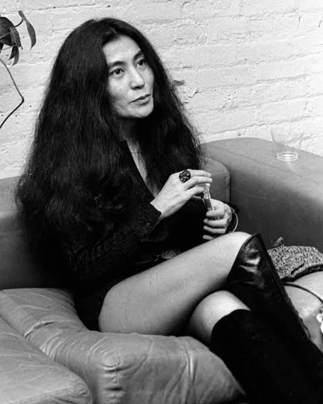 トームさんのインスタグラム写真 - (トームInstagram)「Happy Birthday #YokoOno  .  After 46 Years, Yoko Ono Finally Credited as One of the Songwriters of “Imagine” (now 50 years old!)   PATRICIA GARCIA June 15, 2017 #Vogue  Photo by Ron Galella, courtesy of Getty Images  Imagine you cowrote one of the most important songs of the century and never got any recognition for it. That’s exactly what happened to Yoko Ono, who for 46 years remained uncredited for her work in writing John Lennon’s iconic song “Imagine”—until now.  The 1971 hit about universal peace, which pretty much everyone on earth knows the lyrics to, was honored on Wednesday with the National Music Publishers Association Centennial Song Award. At the ceremony, NMPA president and CEO David Israelite surprised Ono, who was only there to receive the award, by finally officially acknowledging the 84-year-old artist for her contributions to the song. “Tonight, it is my distinct honor to correct the record some 48 years later and recognize Yoko Ono as a cowriter of the NMPA Centennial Song ‘Imagine.’  .  After Israelite made his announcement, a clip of an old BBC interview from 1980 popped up on the screen, in which Lennon admitted his wife Ono had, in fact, helped him write the song. “Actually, that should be credited as a Lennon-Ono song because a lot of it, the lyric, and the concept, came from Yoko,” he said. “Those days, I was a bit more selfish, a bit more macho, and I sort of omitted to mention her contribution. But it was right out of Grapefruit, her book. There’s a whole pile of pieces about ‘Imagine this’ and ‘Imagine that.’ ”  Now that we’ve finally cleared that all up, perhaps we could also put an end to blaming her for breaking up the Beatles, too? Imagine that. . #artmadebywomen」2月19日 8時27分 - tomenyc