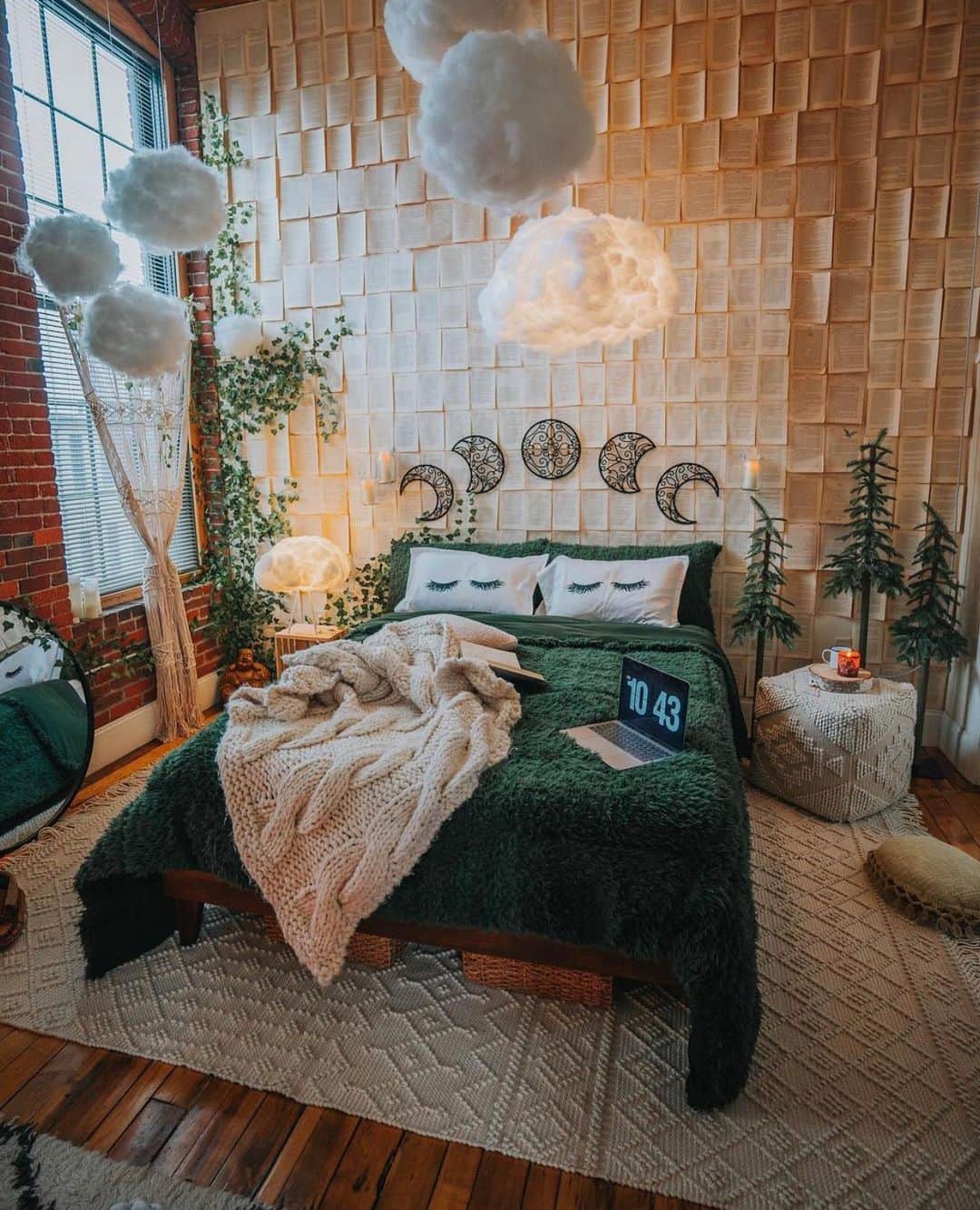 Crazy Roomsのインスタグラム：「Bringing the outdoors inside 😍 by @cfunk44」