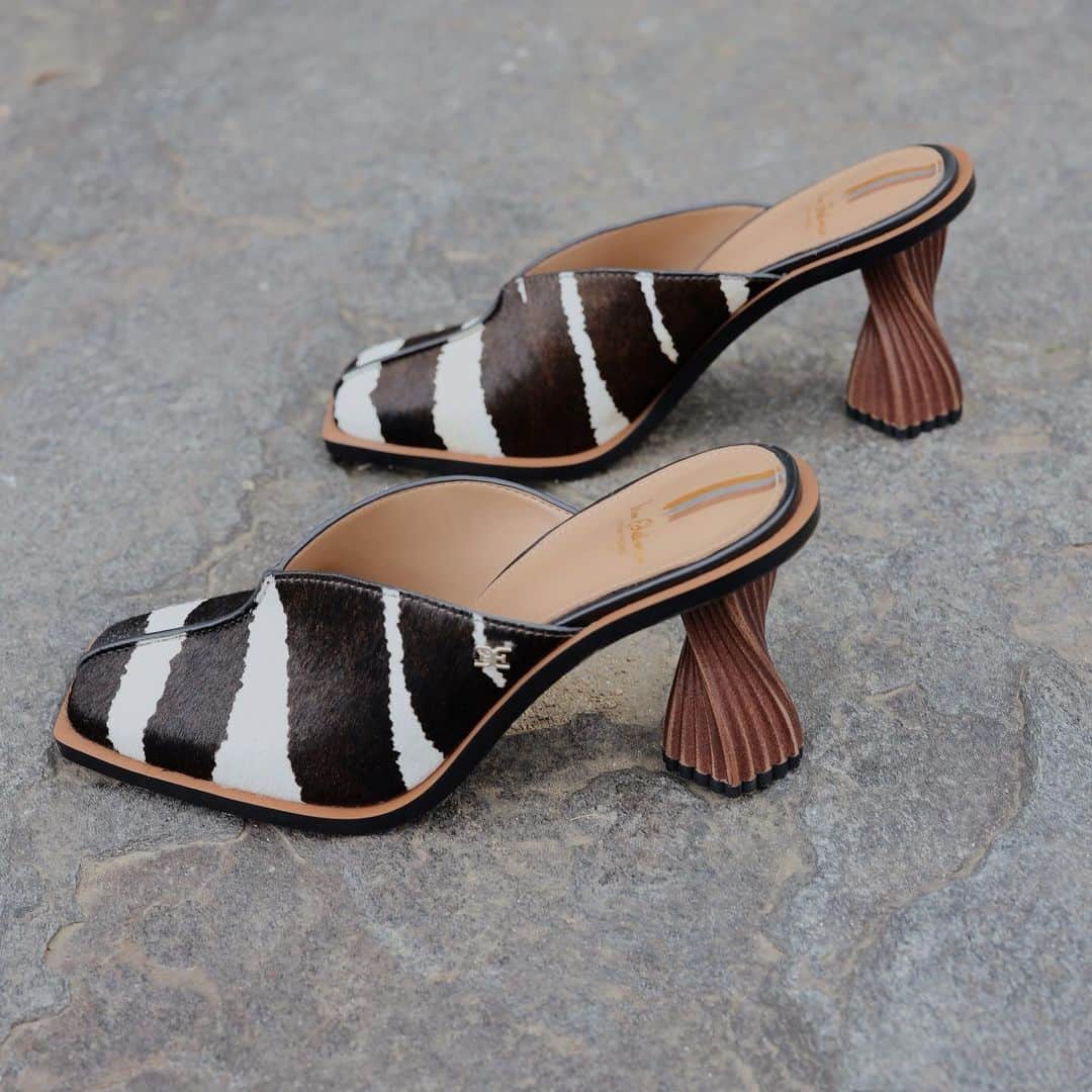 サムエデルマンのインスタグラム：「One of the styles we’re most excited about in the SS21 Collection... meet The EVERLY   #SamEdelman #Spring2021」