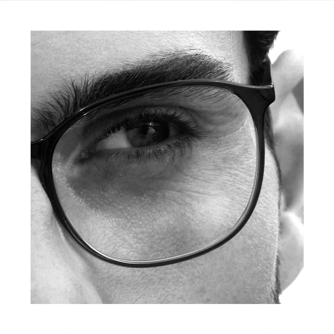 シルエットのインスタグラム：「A paradox of personalities. A frame that shows them all. Express every emotion with SPX Illusion. Featuring: SPX Illusion 2935⁠ .⁠ .⁠ .⁠ #silhouetteeyewear #tryitwearitloveit #eyeweardesign #luxuryeyewear #fashioneyewear #opticalframes」