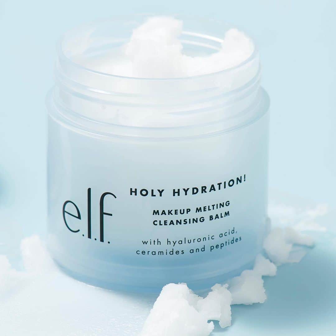 e.l.f.さんのインスタグラム写真 - (e.l.f.Instagram)「There is nothing like the feeling of melting away your makeup at the end of the day 💙 Our Holy Hydration! Makeup Melting Cleansing Balm is a solid balm that melts into a luxurious oil and turns into a nourishing milk texture that rinses off clean to remove makeup without stripping the skin 😍  Tap to shop for $10 ✨ #eyeslipsface #elfingamazing #elfcosmetics #crueltyfree #vegan」2月19日 0時04分 - elfcosmetics