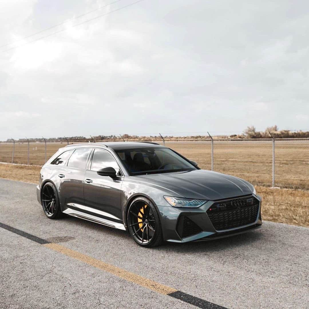 CarsWithoutLimitsさんのインスタグラム写真 - (CarsWithoutLimitsInstagram)「RS6 Avant on @velosdesignwerks VLS10-2 1PC Forged #VelosWheels Photos @kleenphotography  #CarsWithoutLimits #RS6Avant」2月19日 0時30分 - carswithoutlimits