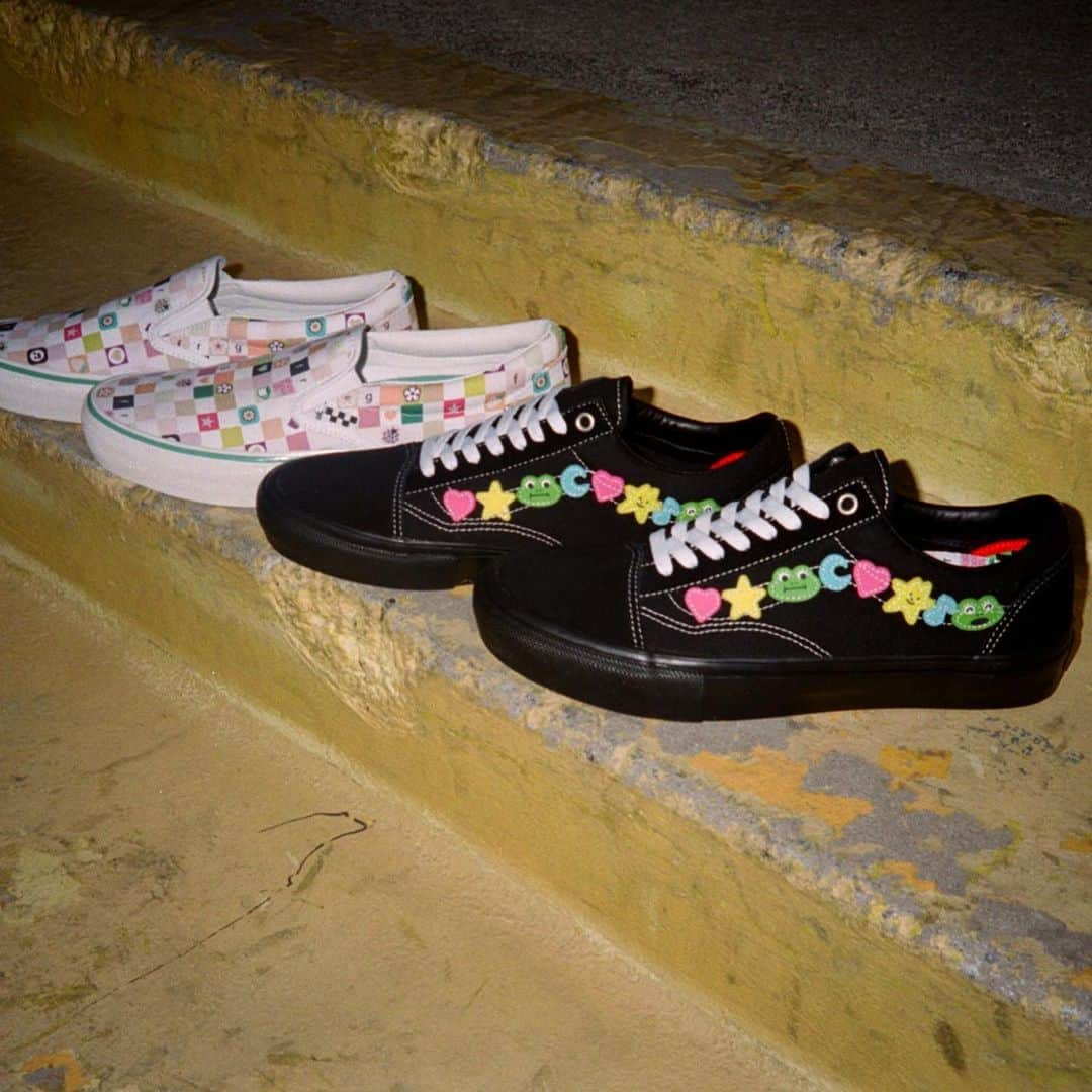 Vans Skateさんのインスタグラム写真 - (Vans SkateInstagram)「We teamed up with our friends at @FrogSkateboards for a limited edition collection that is now available at select skate shops around the world. Hop down to your local skate shop and check it out today before it's gone for good.」2月19日 0時34分 - vansskate