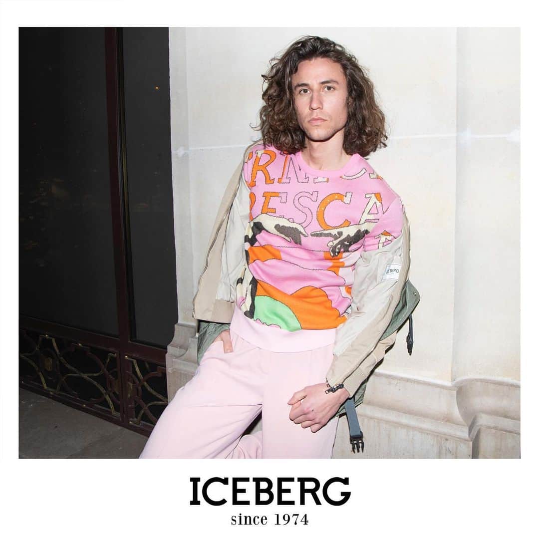 アイスバーグのインスタグラム：「We are ready  to celebrate the arrival of Spring with the healthy lifestyle coach @justin_alexandre_ wearing the brand new #SistineChapel sweater pic by @frederic.monceau  #Iceberg1974 #sportwear #ss21☀️ @jameslonglondon」