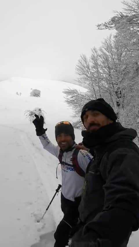 ゴルカ・イライソス・モレノのインスタグラム：「Recuerdos de este pequeño gran momento!! Con @aritzsardina .My friend!!」