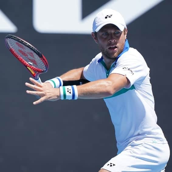 ラドゥ・アルボットのインスタグラム：「👀 🎾  @yonex_tennis @australianopen  #yonex75th」