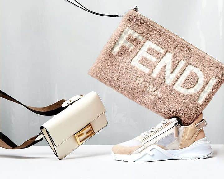 GILTのインスタグラム：「You want it. We got it. And it’s up to 70% off. Tap to shop #FENDI.」