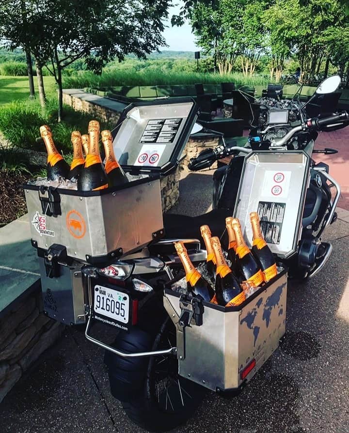 Mionetto USAさんのインスタグラム写真 - (Mionetto USAInstagram)「Life is short and the world is wide. Don’t forget to pack #nationaldrinkwineday 📷: @callmerobey . . #Mionetto #Prosecco #Mionettoprosecco #motorbike #winery #tour #bike #icebucket #travel #harleydavidson #orange #outdoor #sunnyday #sky #traveltheworld #goodvibes #wine #wines #winetasting #fun #drink #sip #drink #italy #bike」2月19日 2時16分 - mionettoproseccousa