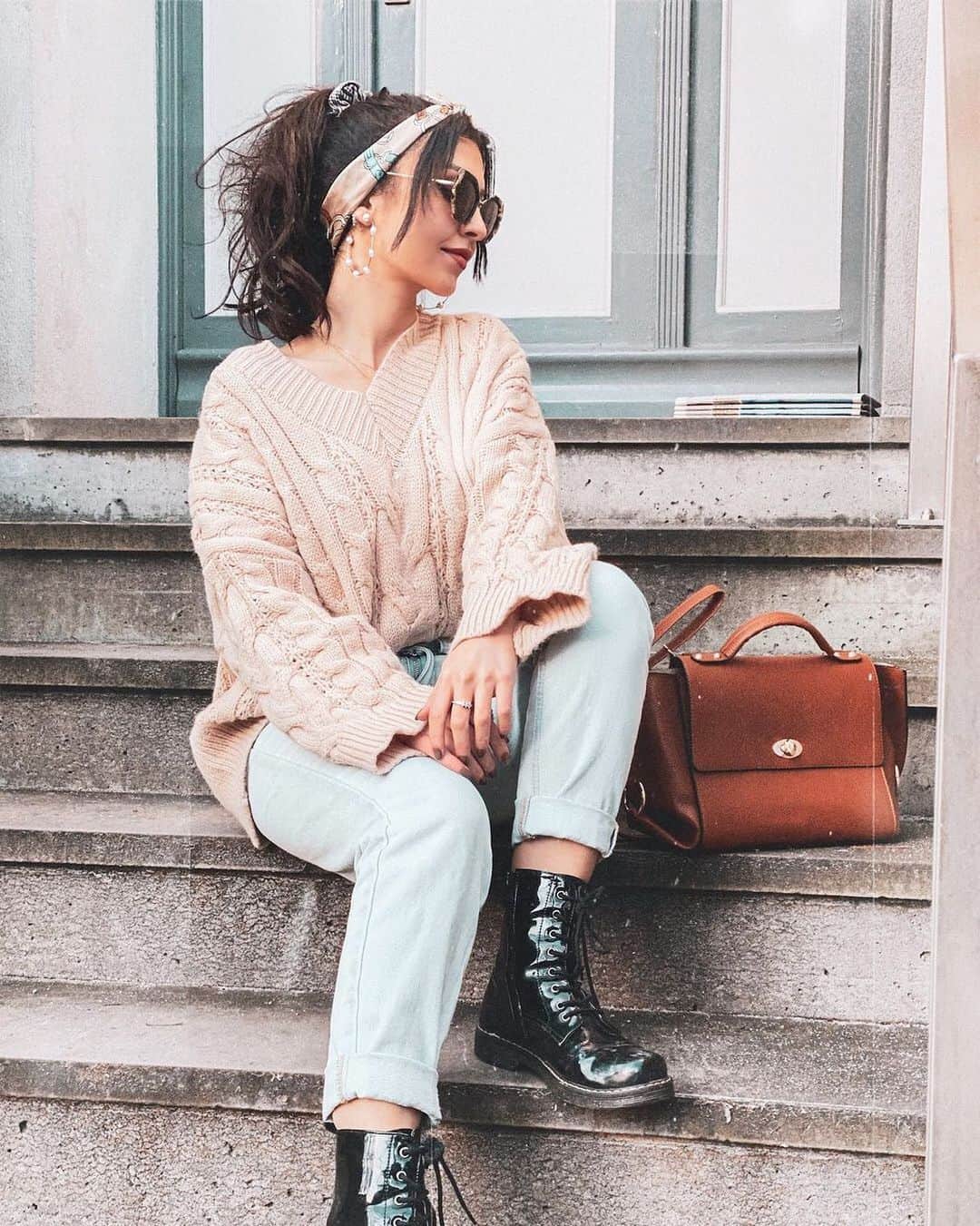 SHEINのインスタグラム：「Cozy essentials ☁️💫 @alaa.aloulabi  Shop Item #: 1596189  #SHEINgals #SHEINstyle #SHEINSS21 #styleinspo」