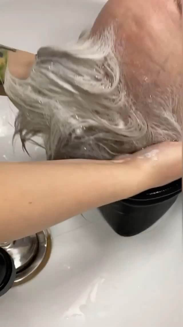 CosmoProf Beautyのインスタグラム