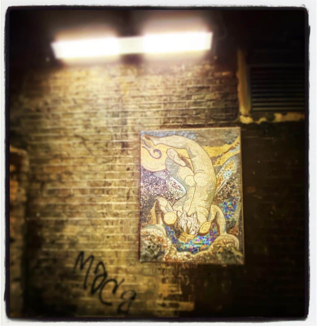 デビッド・モリシーのインスタグラム：「Blake in the Underpass. Love secret London!」