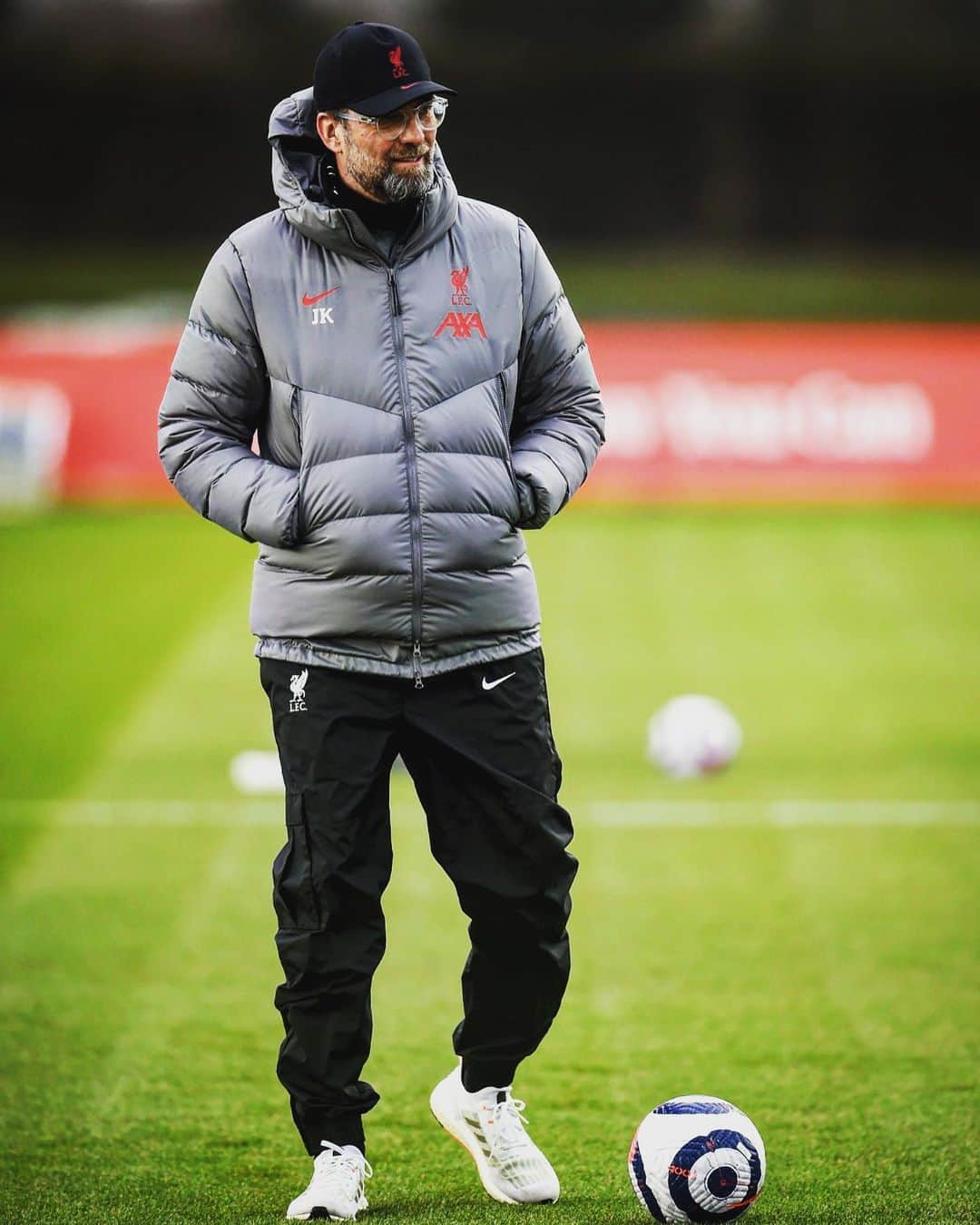 リヴァプールFCさんのインスタグラム写真 - (リヴァプールFCInstagram)「The boss ❤️ #LFC #LiverpoolFC #Liverpool」2月19日 4時01分 - liverpoolfc