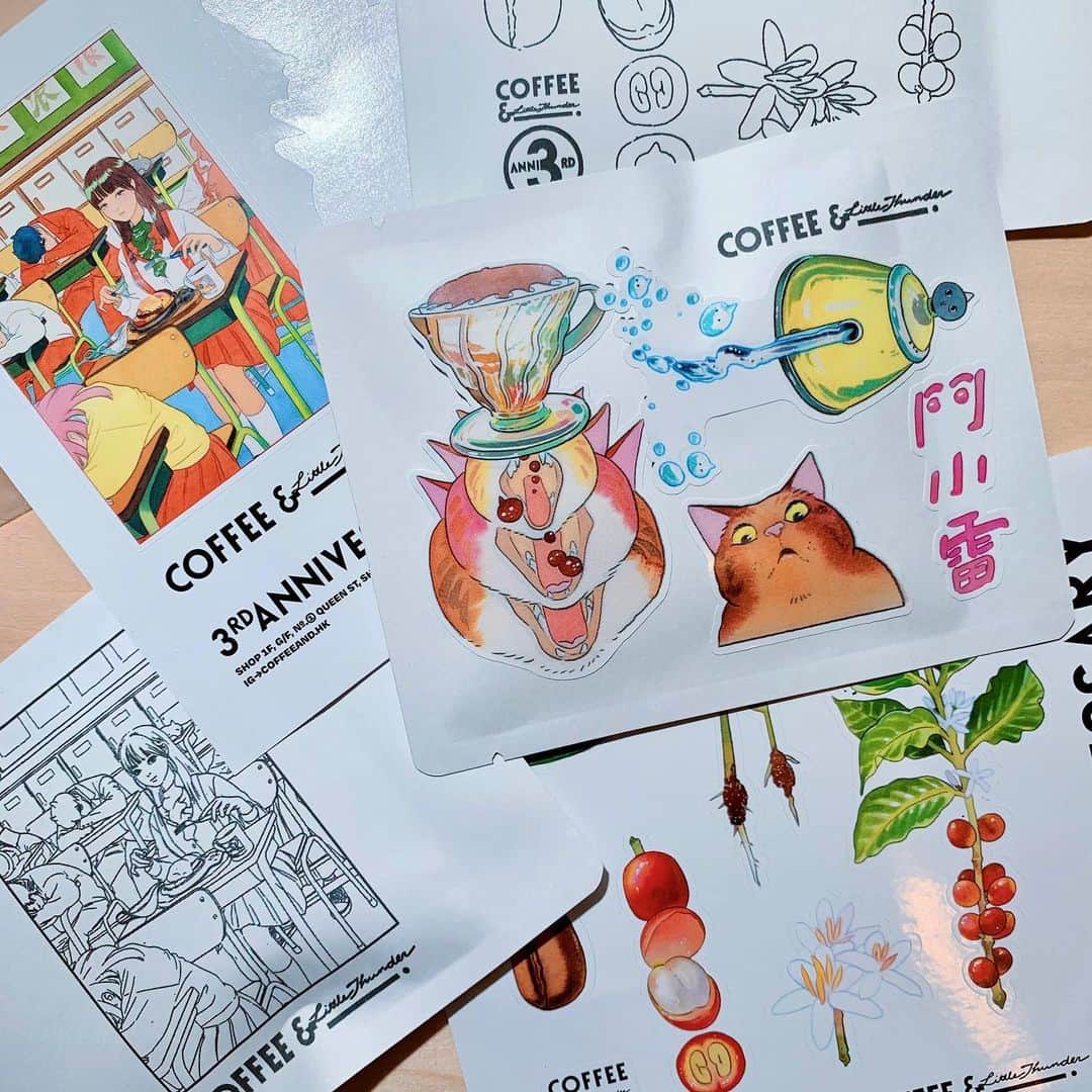 門小雷さんのインスタグラム写真 - (門小雷Instagram)「Sticker + Drip Bags set @coffeeand.hk」2月19日 4時05分 - littlethunder