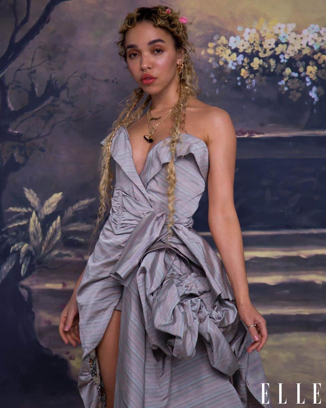 FKAツイッグスのインスタグラム：「<3  ELLE march 2021 @elleusa editor-in-chief @ninagarcia photographer @ruthossaistudio stylist @matthew_josephs writer @marjon_carlos hair @rio_hair mua @beasweetbeauty nails @imarninails producer @yasserhc」