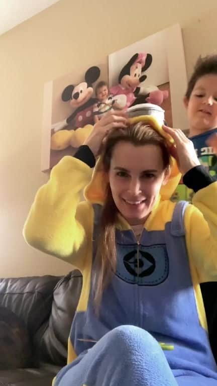 ターニャ・テイトのインスタグラム：「Join me and Ozzie for breakfast」