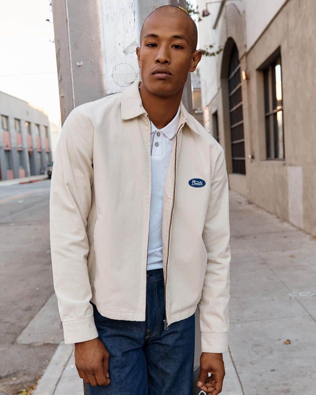 ブリクストンのインスタグラム：「The Utopia is a garage style inspired jacket that has become a seasonal staple. New colors for Spring have arrived.」