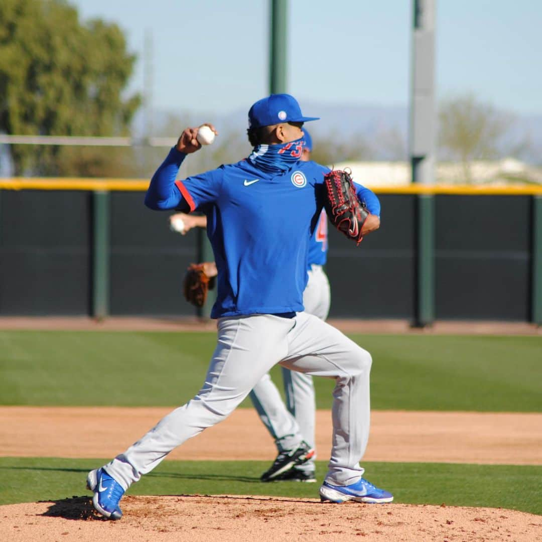 シカゴ・カブスさんのインスタグラム写真 - (シカゴ・カブスInstagram)「Spring action. 🌵⚾️」2月19日 5時37分 - cubs