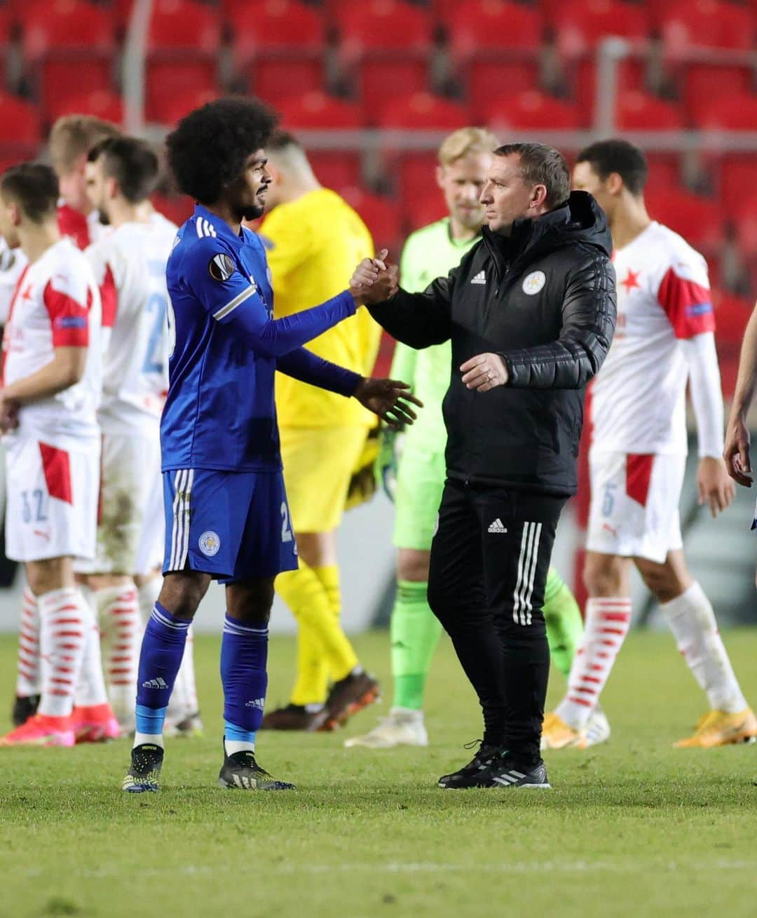 レスター・シティFCさんのインスタグラム写真 - (レスター・シティFCInstagram)「All square at the halfway stage 🤝  Thanks for your support tonight, City fans! 💙  #lcfc • #SvpLei • #UEL」2月19日 5時45分 - lcfc