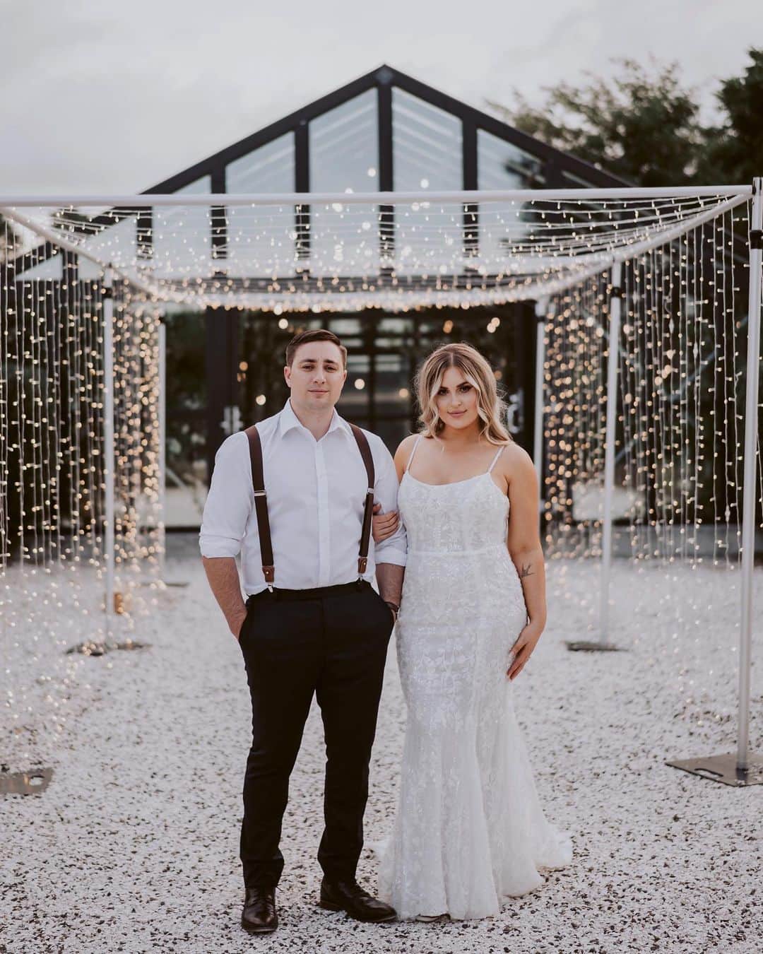 Shannonのインスタグラム：「One of my favorite shots so far... I’ll be spamming for weeks lmao 😩👌🏼 this @trishpeng dress was so gorgeous under the fairy lights! We had our first dance in here too... PS new YouTube video coming in a few mins! 📸: @davidle_nz」