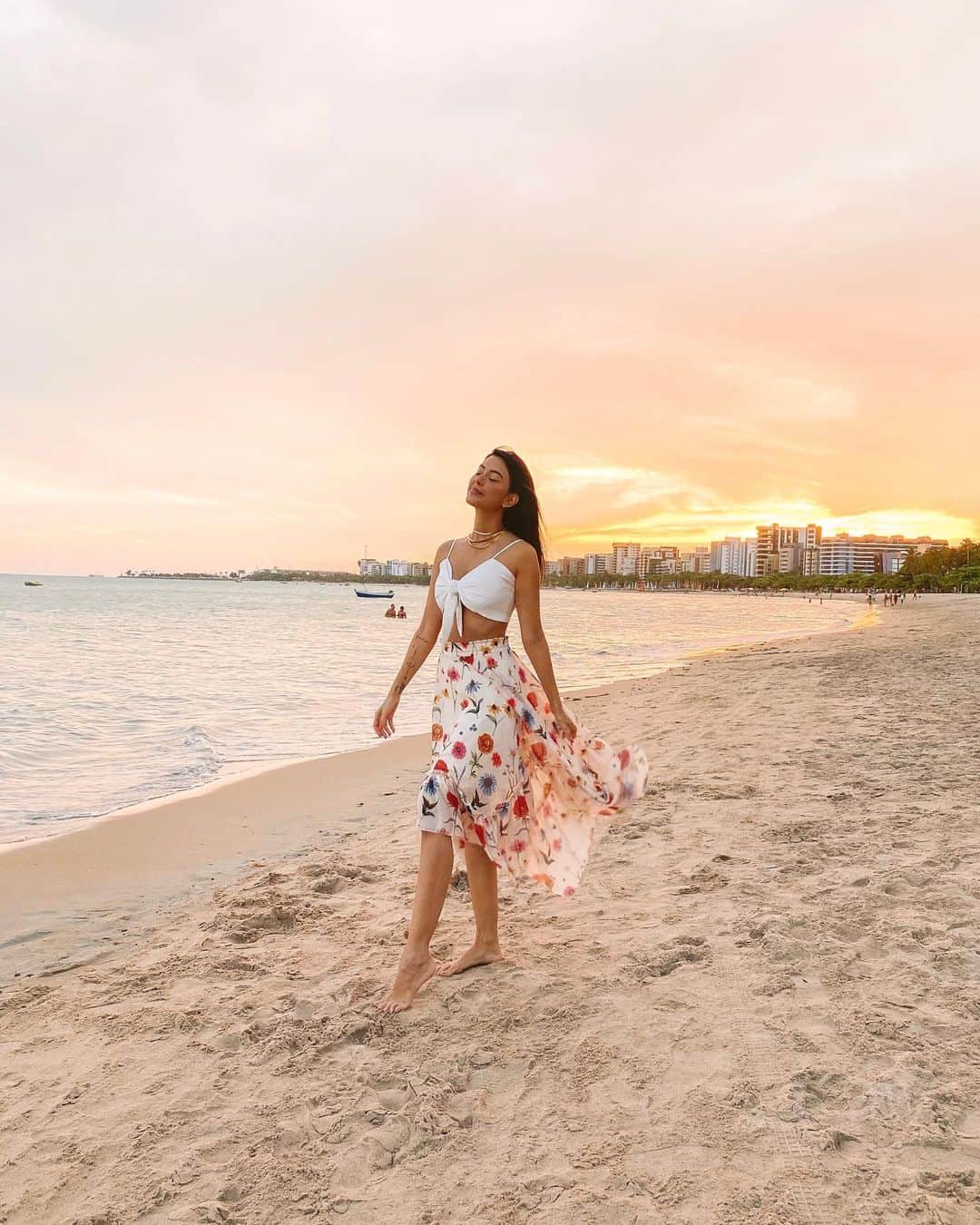 Gabriela Salesのインスタグラム：「☀️🌤✨」