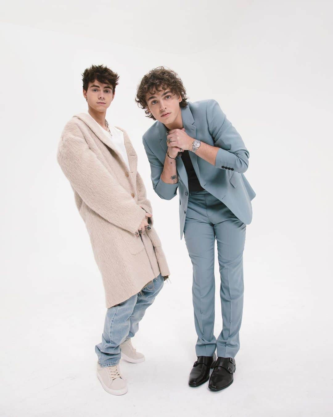 Jonahmaraisのインスタグラム：「took some new pics for @mood__magazine ✨」