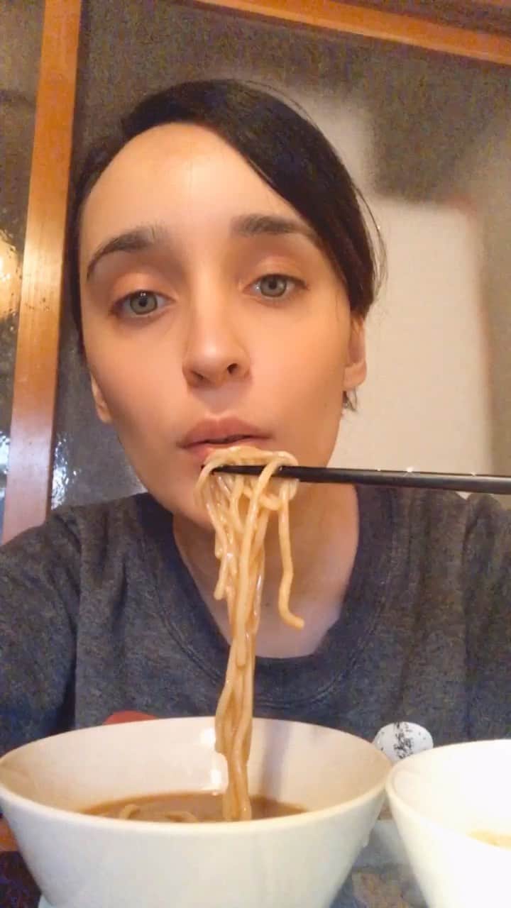 Jade Furutaのインスタグラム：「人生で2回しか食べたことない😅I had Tsukemen only twice in my life🙊 this supermarket one was ok! super easy and fun to make tho💥what to try next?☺️#japanesenoodles #つけ麺　#lifeinjapan  . . . . . . . . . . . . . . . . . . . . . . . . . . #観光インフルエンサー #インフルエンサー #インスタグラマー #lovejapan #visitjapan #tsukemen #lostinjapan #japanesesupermarket」