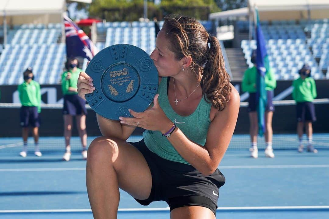 WTA（女子テニス協会）さんのインスタグラム写真 - (WTA（女子テニス協会）Instagram)「An emotional win ❤️ @kasatkina wins her 3️⃣rd career title 🏆 at the Phillip Island Trophy!」2月19日 16時56分 - wta