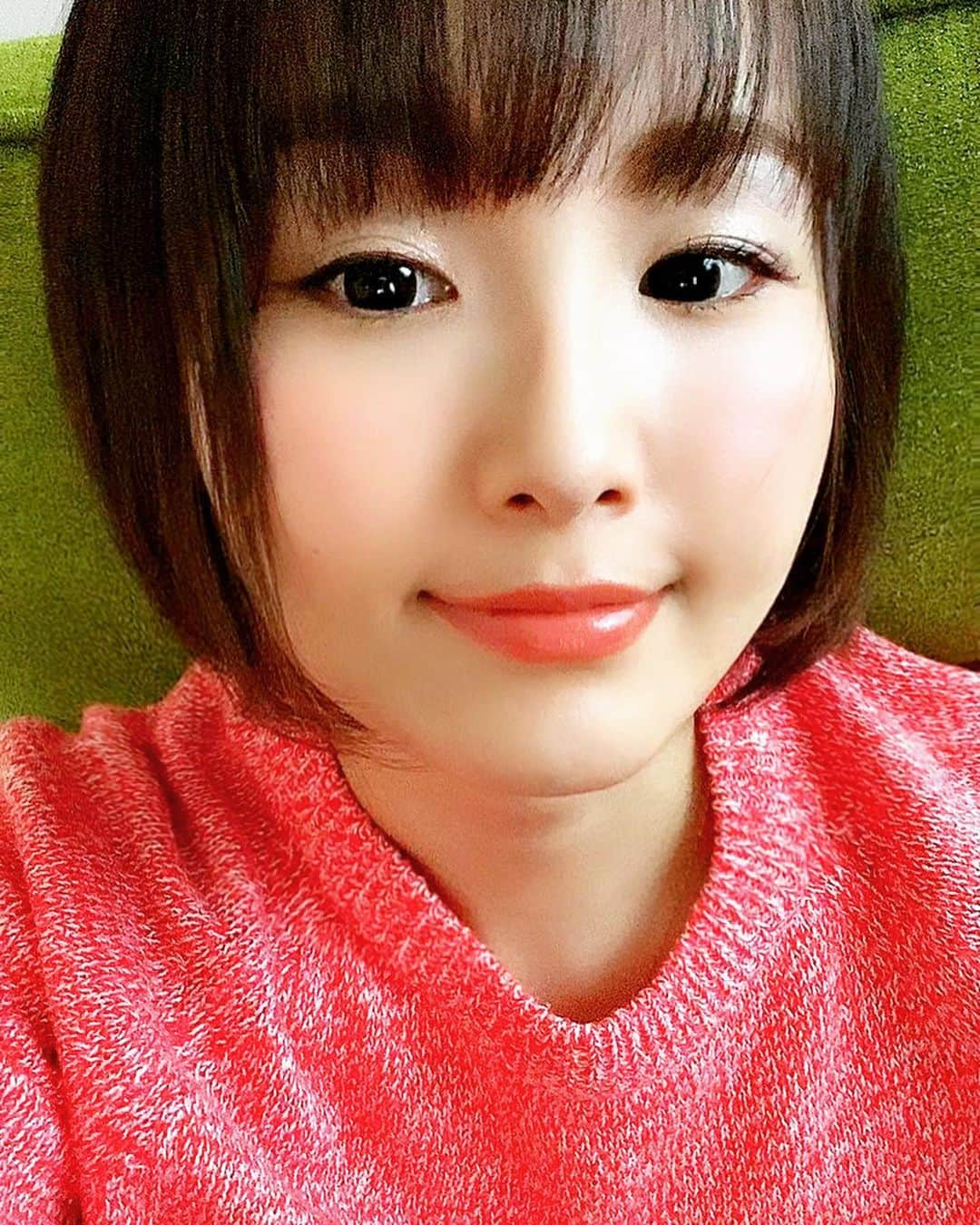 森碕ひろかさんのインスタグラム写真 - (森碕ひろかInstagram)「なんか久しぶりの自撮り💁‍♀️  元気です✨✨  #和顔 #Japaneseface」2月19日 17時15分 - morisakihiroka