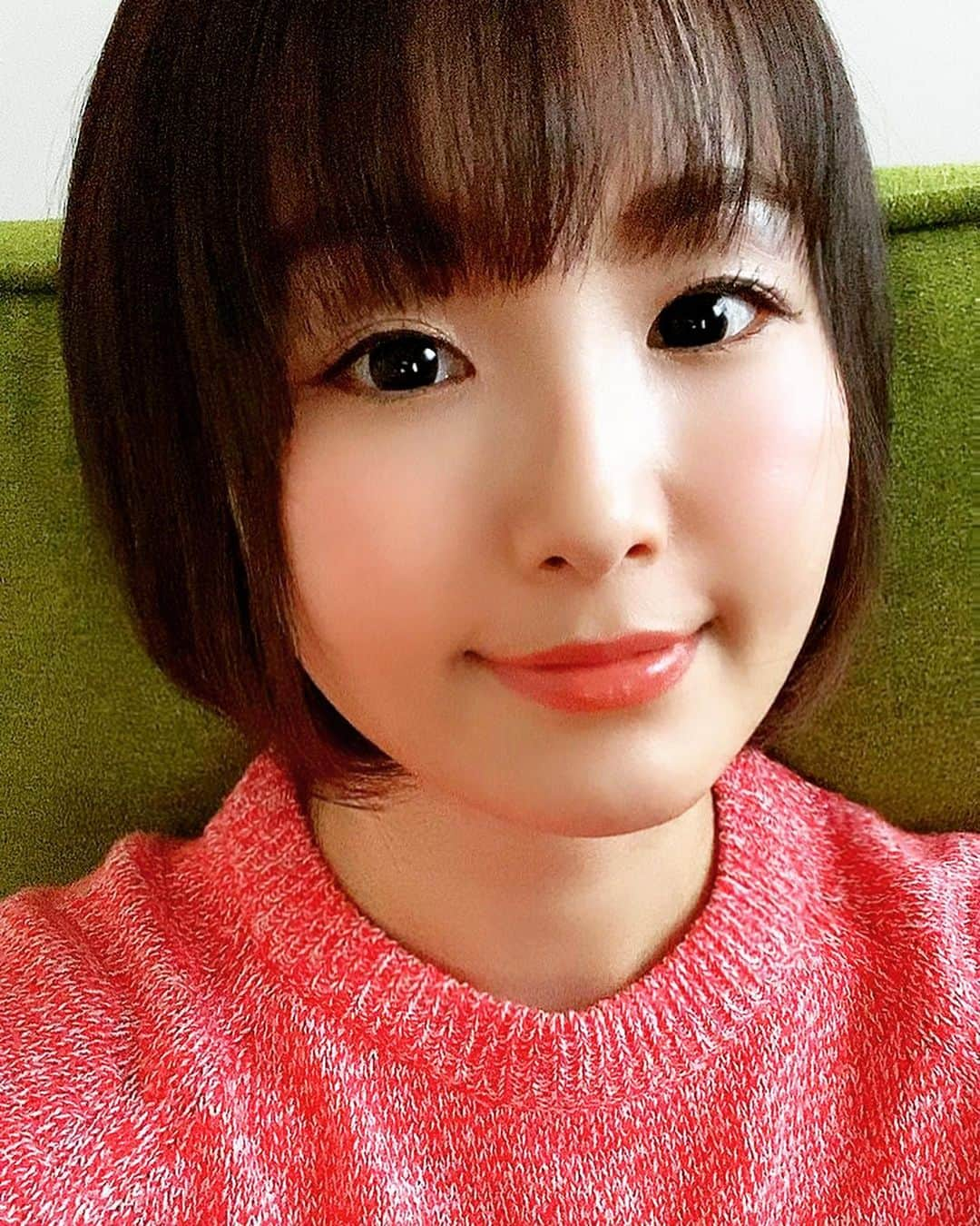 森碕ひろかさんのインスタグラム写真 - (森碕ひろかInstagram)「なんか久しぶりの自撮り💁‍♀️  元気です✨✨  #和顔 #Japaneseface」2月19日 17時15分 - morisakihiroka