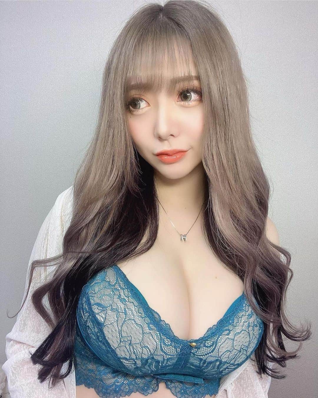 美女JAPANのインスタグラム：「どうも美女JAPANです！✨ ＊ ＊ 今回ご紹介するのはこの方‼️ ＊ ＊ みらたむさん@mirai_07xx ＊ ＊ とっても綺麗！🙈💕 こんな綺麗な人滅多にいない！ ＊ ＊ あなたのタイプはどんな方ですか？  #色気 #可愛い #綺麗 #かわいい #写真集 #モデル #美肌 #笑顔 #スタイル抜群 #可愛い #可愛すぎ #会いたい #天使 #美女 #美人 #美しい #清楚 #スタイル #色白 #スタイル抜群 #美脚 #素敵 #カワイイ #応援」