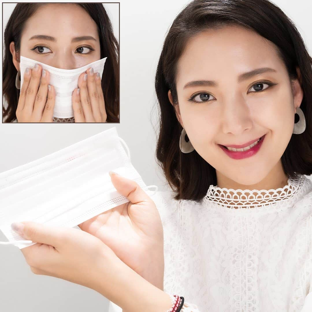 GODMake.さんのインスタグラム写真 - (GODMake.Instagram)「・ 【CLARINS】「ウォーターリップ ステイン」全4色  2018年夏に登場し、“300回キスしても落ちないリップ”として人気を博したCLARINS（クラランス）のウォーターリップカラー「ウォーターリップ ステイン」が、昨年秋に定番品としてカムバック。  「マスクにつかない」「ふとマスクを取った瞬間でも唇が美しいままで嬉しい」と注目を集めています。  -  ◆スウォッチ 01 ローズウォーター 02 オレンジウォーター 03 レッドウォーター 04 バイオレットウォーター  3枚目：1度塗り 4枚目：ティッシュオフ後 5枚目：マスクへの色移りチェック  -  ◆Item #CLARINS ＊ウォーターリップステイン　全4色　7mL 　3,000円（税抜）  ============== #byBirth#godmake#cosmetics#我的最愛#粉我#메이크업#화장품 #뷰티스타그램#コスメ好きさんと繋がりたい#口红#彩妆#化妆品#全新化妝品#30代#デパコス#コスメレビュー #新作コスメ2021#クラランス#ウォーターリップステイン#春コスメ#マスクメイク」2月19日 17時55分 - bybirth_official