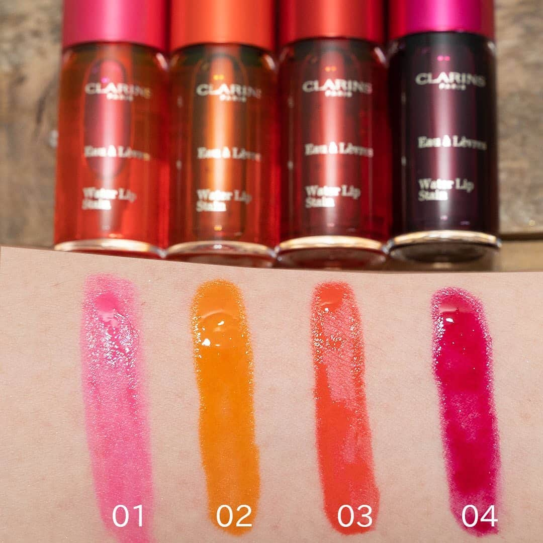 GODMake.さんのインスタグラム写真 - (GODMake.Instagram)「・ 【CLARINS】「ウォーターリップ ステイン」全4色  2018年夏に登場し、“300回キスしても落ちないリップ”として人気を博したCLARINS（クラランス）のウォーターリップカラー「ウォーターリップ ステイン」が、昨年秋に定番品としてカムバック。  「マスクにつかない」「ふとマスクを取った瞬間でも唇が美しいままで嬉しい」と注目を集めています。  -  ◆スウォッチ 01 ローズウォーター 02 オレンジウォーター 03 レッドウォーター 04 バイオレットウォーター  3枚目：1度塗り 4枚目：ティッシュオフ後 5枚目：マスクへの色移りチェック  -  ◆Item #CLARINS ＊ウォーターリップステイン　全4色　7mL 　3,000円（税抜）  ============== #byBirth#godmake#cosmetics#我的最愛#粉我#메이크업#화장품 #뷰티스타그램#コスメ好きさんと繋がりたい#口红#彩妆#化妆品#全新化妝品#30代#デパコス#コスメレビュー #新作コスメ2021#クラランス#ウォーターリップステイン#春コスメ#マスクメイク」2月19日 17時55分 - bybirth_official