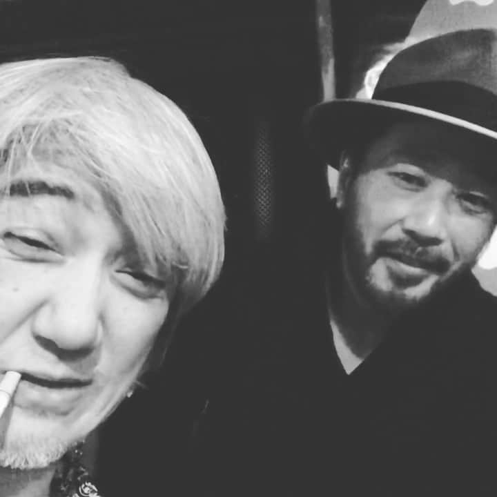 イマイアキノブのインスタグラム：「₪ 新宿 ありがとう あと 中野警察もありがとう お前らひますぎなんだよ いいことさ  無理に働かんでよろしい」