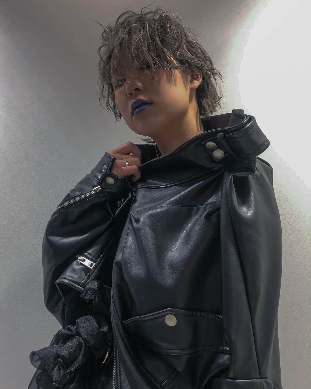 Licoのインスタグラム：「昨日は急遽ヘアショーの モデルをして来ました☺️❤️ … お声がけありがとうございました☺️✨ … また機会があれば  宜しくお願い致します🌟 … #ヘアショー またでたいなぁー」
