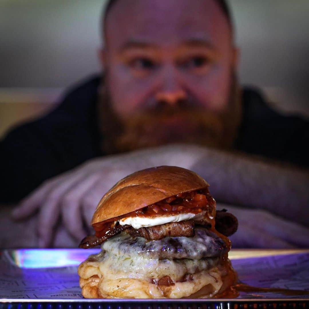 ゴードン・ラムゼイさんのインスタグラム写真 - (ゴードン・ラムゼイInstagram)「Burger goals from @gordonramsaystreetburger @chef_clarke」2月19日 18時03分 - gordongram