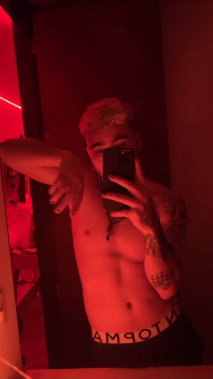 Sebastián Villalobosのインスタグラム：「🥵🥵🥵」