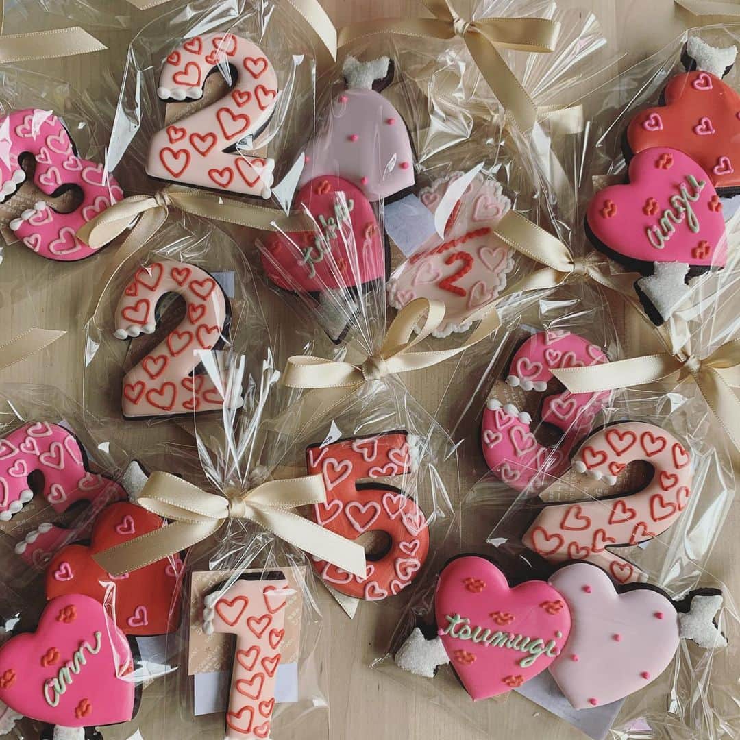 kikkoのインスタグラム：「@weekendstudio2017  今月のバースデーギフトは、💕💘💓。 お誕生日おめでとうございます🎉」