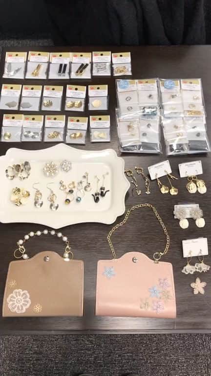 のインスタグラム：「パーツクラブオンライン新商品紹介♪﻿  2/19(金)新商品紹介アーカイブです✨ 今週の新商品をご紹介いたします！﻿ ﻿ ----------------------------------------------- ﻿本日の配信では機材トラブルにより、途中でライブ配信が終了してしまい申し訳ございませんでした。 アーカイブも配信停止時までの録画となっておりますことをご容赦ください。 -----------------------------------------------  オンラインショップ 2/18(木)新商品はコチラ▼﻿ https://www.partsclub.jp/store/k~5Z/5Z83/  新レシピはコチラ▼﻿ ﻿ ・オリジナルレシピ﻿ https://www.partsclub.jp/store/recipe/recipe.aspx﻿ ﻿ ・スタッフアレンジレシピ﻿ https://www.partsclub.jp/store/pages/arrange_index_new.aspx  ・「レースフラワー」特集 https://www.partsclub.jp/store/pages/event_index.aspx  ・オンライン周年祭2021 https://www.partsclub.jp/store/pages/anniversary_2021.aspx」