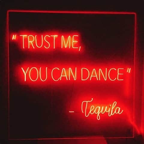 チェイサーさんのインスタグラム写真 - (チェイサーInstagram)「Tag a friend who you can't wait to dance with! ⠀⠀⠀⠀⠀⠀⠀⠀⠀ #dance #music #tequila #fun #friends #weekendfun」2月19日 10時30分 - chaserbrand