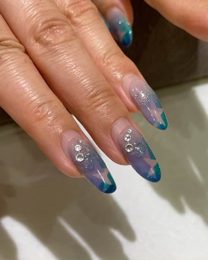 名古屋プレミアムネイルサロン アデリーネイルのインスタグラム