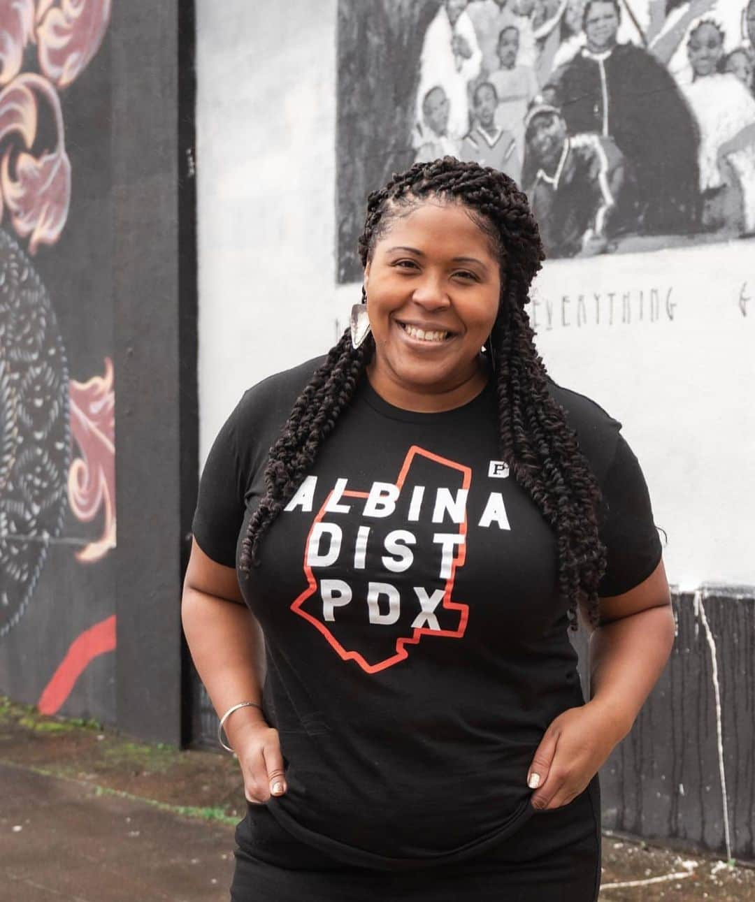 Portlandさんのインスタグラム写真 - (PortlandInstagram)「For Black History Month, we wanted to highlight two awesome Portland organizations who’re doing work rooted in our communities.  👕:  @mimis_fresh_tees is local apparel brand creating social justice tees, encouraging individuals to “Wear Their Truth”   📚: @mauricelucasfoundation focuses on serving under represented students throughout their educational careers by providing after school tutoring, teaching life lessons through sports, college scholarships, and supporting students and families.  Wear your truth & shop the @mimis_fresh_tees x @portlandgear collection now. 15% of sales will be donated to @mauricelucasfoundation」2月19日 10時42分 - portland