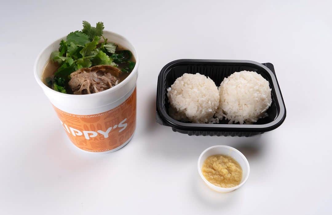 Zippy's Restaurantsのインスタグラム：「Turkey Neck Soup for the soul. 😌 Order online or using our mobile app and pick-up at a Zippy's near you. Available until the end of the month.」